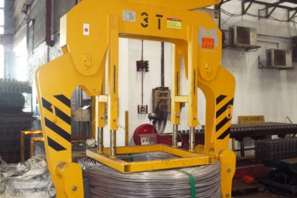 Wire Coil Outer Tongs with w. adjusting table