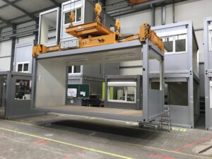 Spreader for transporting residential containers / Spreader für den Wohncontainertransport - Nordgreif